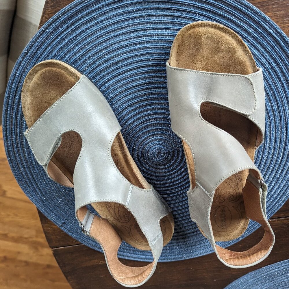 Taos Sandal Rita Comfort Leather Adjustable Arch Support Padded Strap Grey Taupe